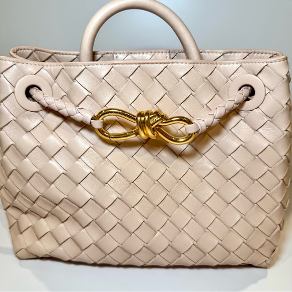 Bottega Veneta Small Andiamo Shoulder Bag In Pink Nude Nappa Intrecciato Leather - Picture 3 of 15